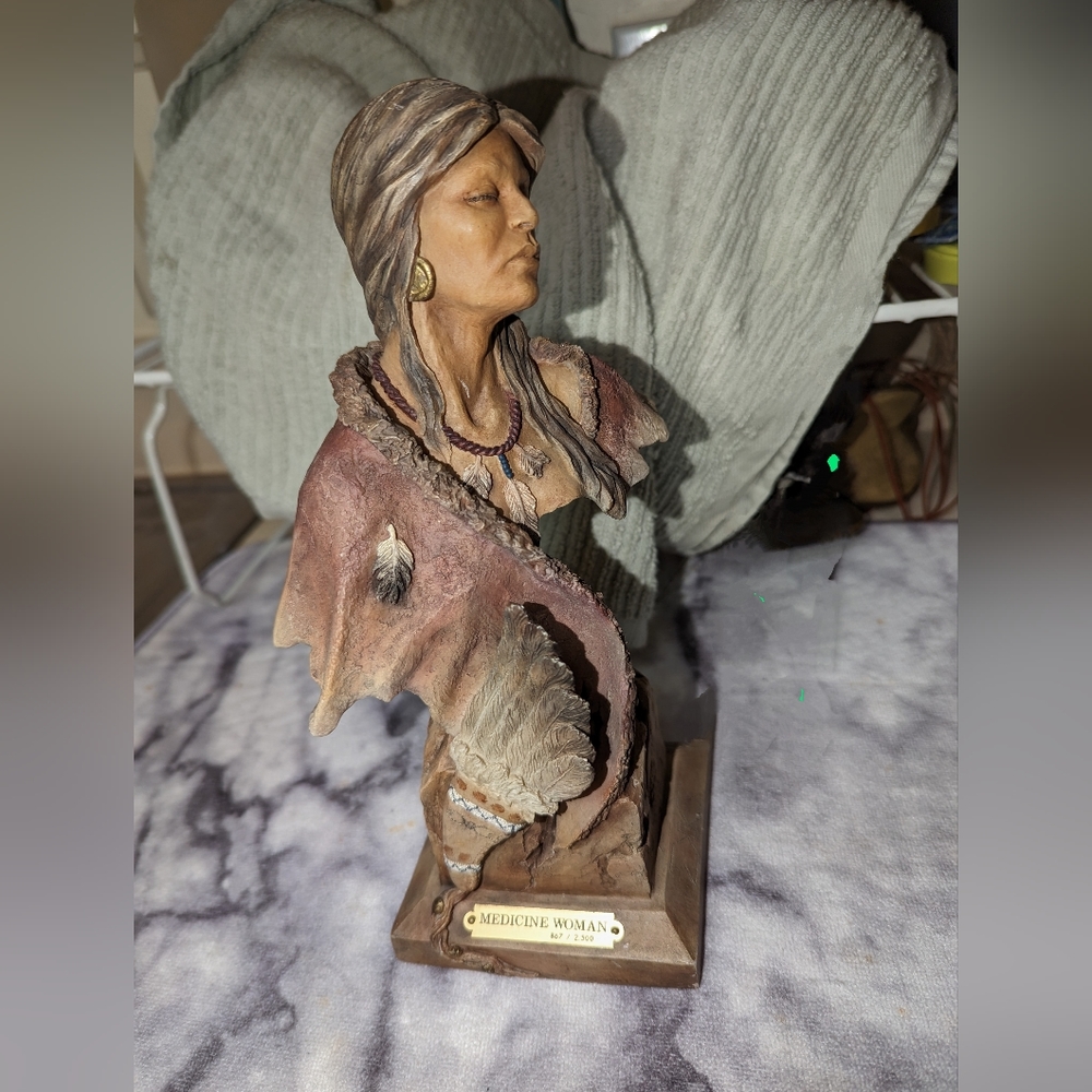 MEDICINE WOMAN INDIAN STATUE